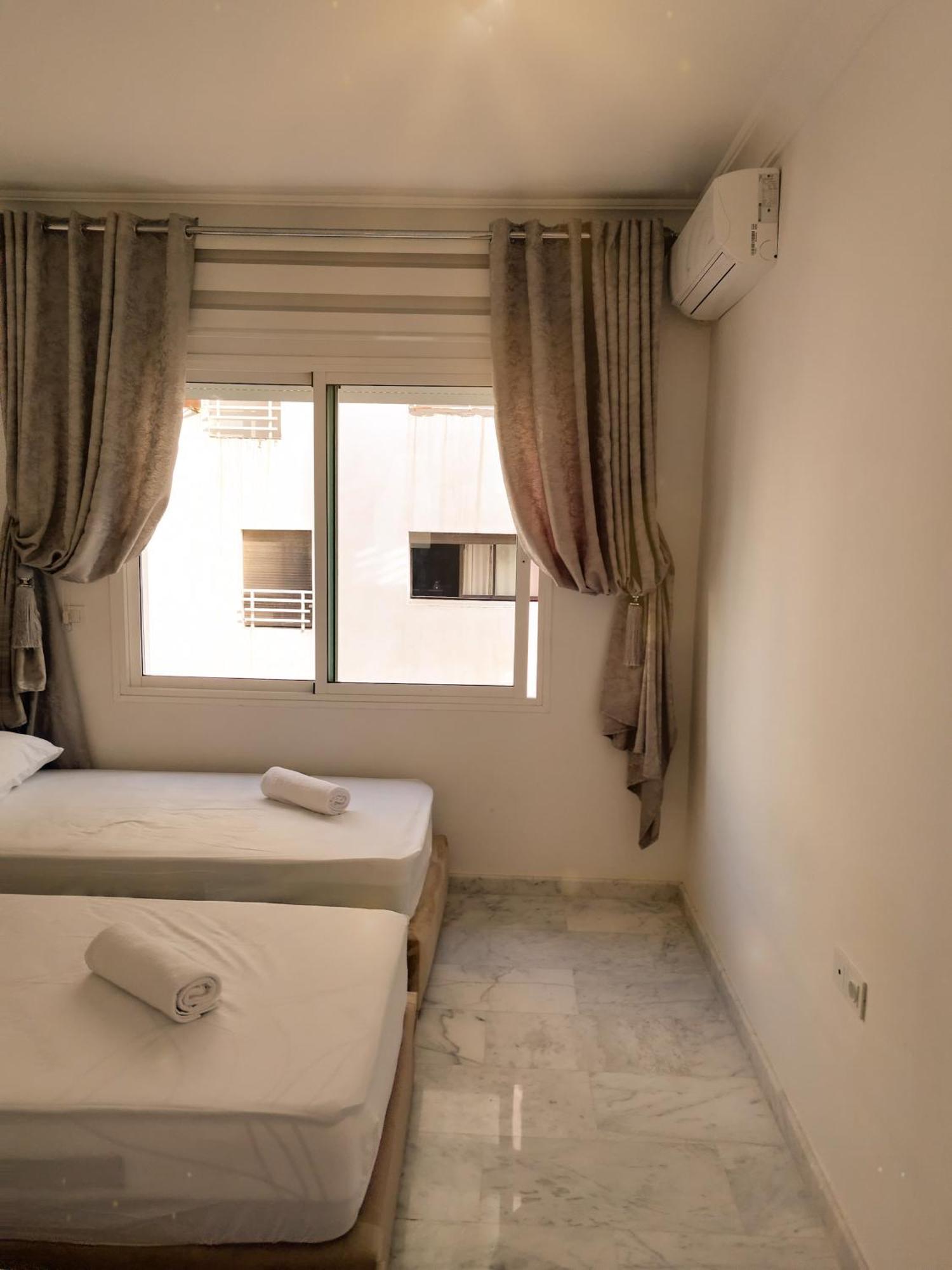 Incroyable Appartement A Playa Enface Cafe Sky 17 Tanger Ngoại thất bức ảnh