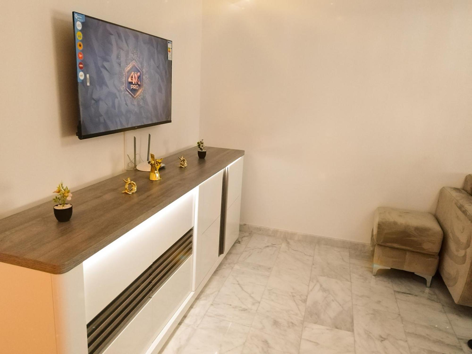 Incroyable Appartement A Playa Enface Cafe Sky 17 Tanger Ngoại thất bức ảnh