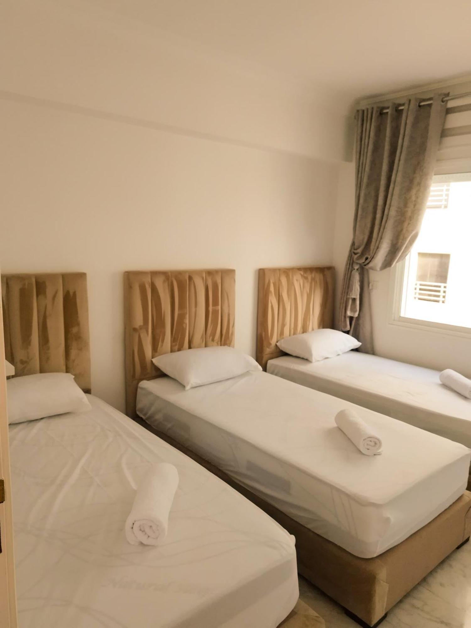 Incroyable Appartement A Playa Enface Cafe Sky 17 Tanger Ngoại thất bức ảnh